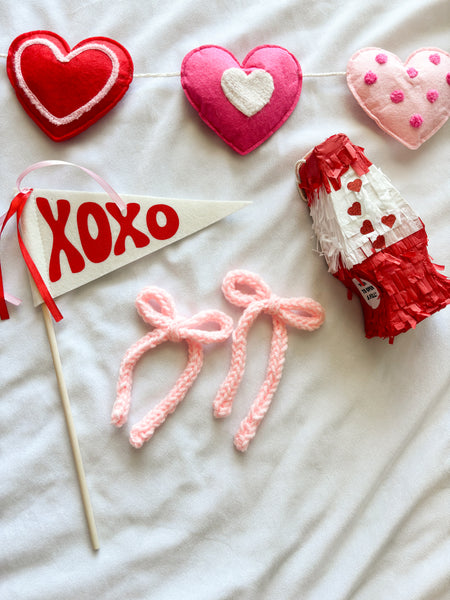 pink mini crochet bows