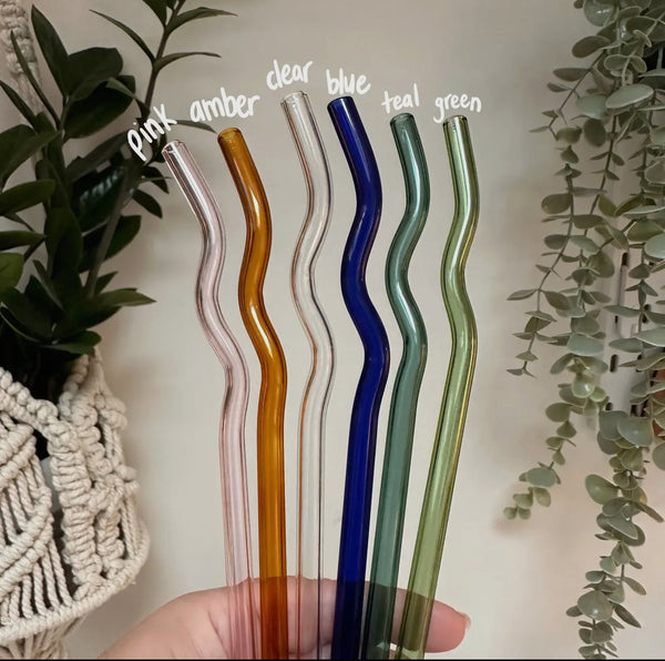 colorful wavy glass straws